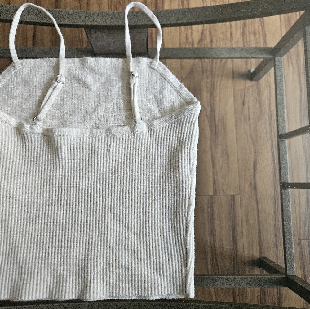 A&F Ivory Ribbed Tank Top - Picture 4 of 4